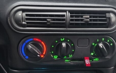 Chevrolet Niva I рестайлинг, 2005 год, 540 000 рублей, 3 фотография