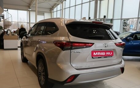 Toyota Highlander, 2025 год, 6 800 000 рублей, 3 фотография