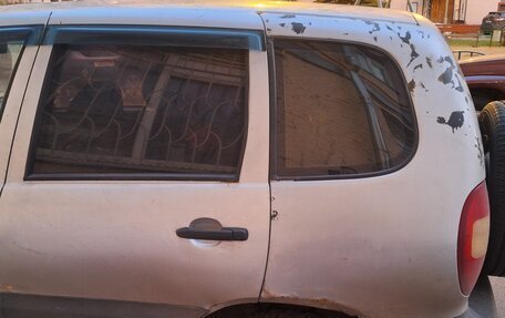 Chevrolet Niva I рестайлинг, 2005 год, 250 000 рублей, 1 фотография