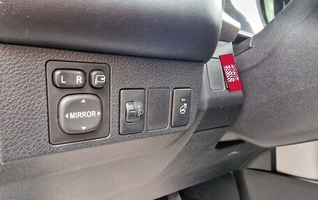 Toyota RAV4, 2017 год, 2 200 000 рублей, 11 фотография