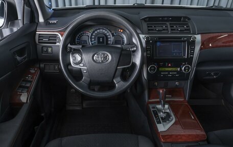 Toyota Camry, 2013 год, 1 549 000 рублей, 13 фотография