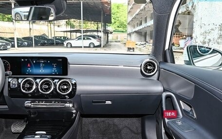 Mercedes-Benz A-Класс, 2025 год, 3 641 001 рублей, 17 фотография