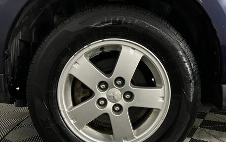 Mitsubishi Outlander III рестайлинг 3, 2010 год, 978 000 рублей, 27 фотография