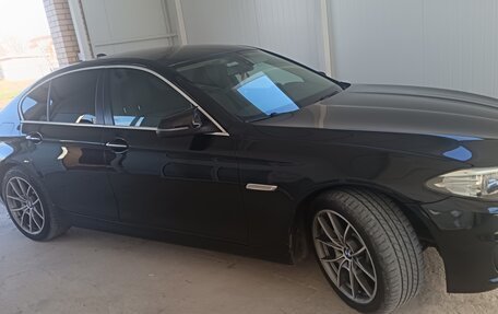 BMW 5 серия, 2014 год, 1 900 000 рублей, 4 фотография