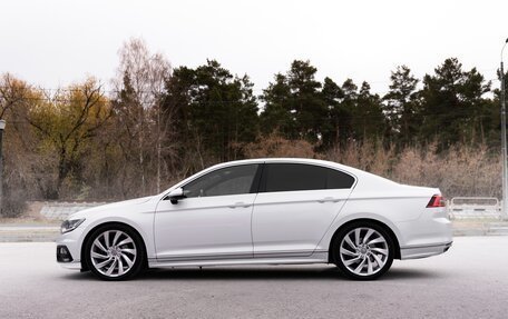 Volkswagen Passat B8 рестайлинг, 2017 год, 2 499 900 рублей, 11 фотография
