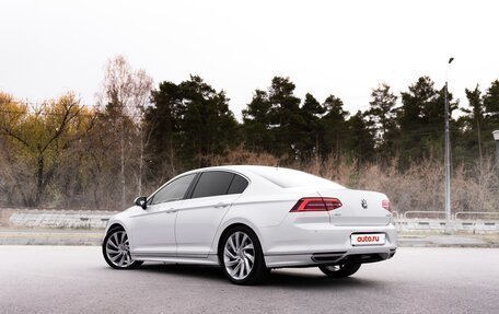 Volkswagen Passat B8 рестайлинг, 2017 год, 2 499 900 рублей, 14 фотография