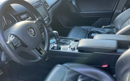 Volkswagen Touareg III, 2010 год, 2 300 000 рублей, 10 фотография