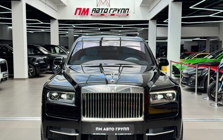 Rolls-Royce Cullinan, 2021 год, 45 000 000 рублей, 2 фотография