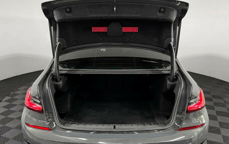 BMW 3 серия, 2019 год, 3 498 000 рублей, 9 фотография