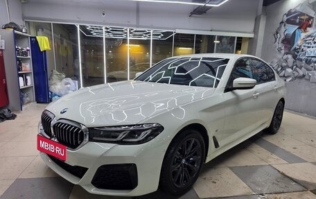 BMW 5 серия, 2021 год, 9 515 000 рублей, 1 фотография