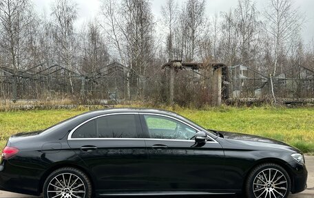 Mercedes-Benz E-Класс, 2021 год, 2 850 000 рублей, 5 фотография