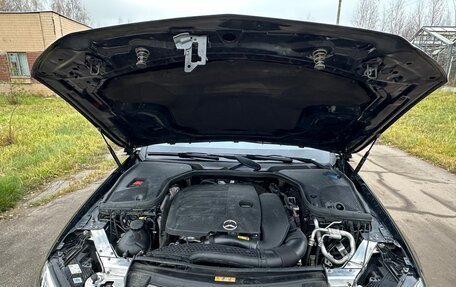 Mercedes-Benz E-Класс, 2021 год, 2 850 000 рублей, 15 фотография