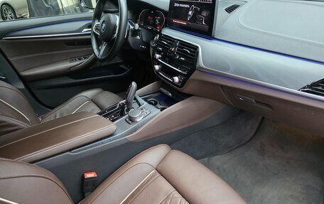 BMW 5 серия, 2021 год, 9 515 000 рублей, 17 фотография