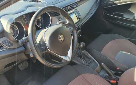 Alfa Romeo Giulietta, 2014 год, 1 250 000 рублей, 14 фотография