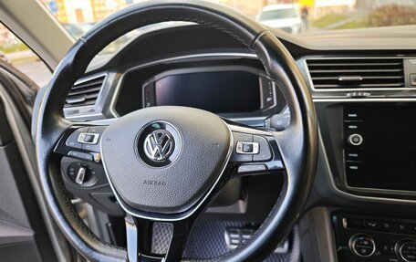 Volkswagen Tiguan II, 2020 год, 3 400 000 рублей, 24 фотография