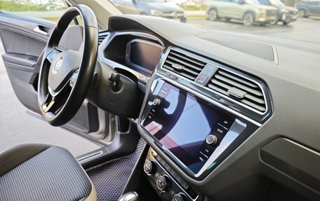 Volkswagen Tiguan II, 2020 год, 3 400 000 рублей, 23 фотография