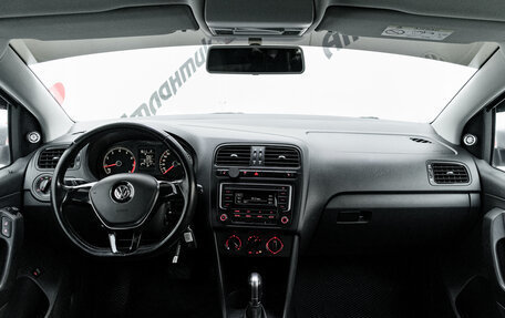 Volkswagen Polo VI (EU Market), 2016 год, 1 010 000 рублей, 13 фотография