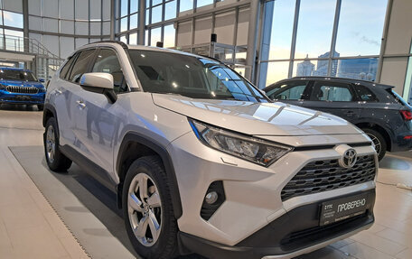 Toyota RAV4, 2021 год, 3 600 000 рублей, 7 фотография