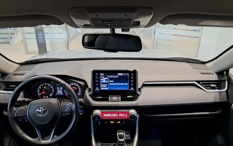 Toyota RAV4, 2021 год, 3 600 000 рублей, 18 фотография