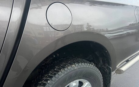 Mitsubishi L200 IV рестайлинг, 2015 год, 1 925 000 рублей, 11 фотография