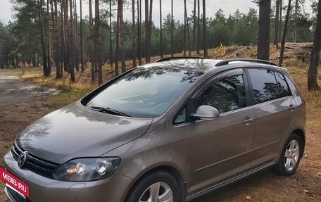 Volkswagen Golf Plus II, 2012 год, 740 000 рублей, 3 фотография