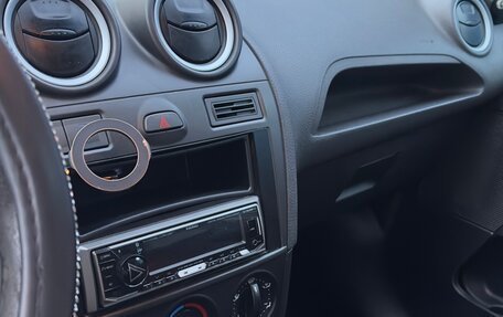 Ford Fiesta, 2006 год, 200 000 рублей, 6 фотография