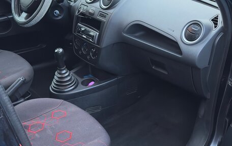 Ford Fiesta, 2006 год, 200 000 рублей, 8 фотография