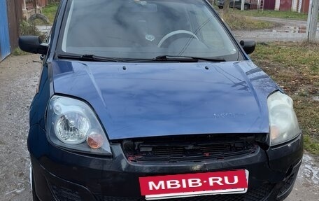 Ford Fiesta, 2006 год, 200 000 рублей, 2 фотография