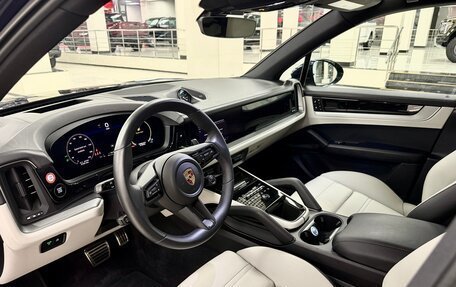 Porsche Cayenne III, 2024 год, 16 990 000 рублей, 14 фотография