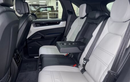 Porsche Cayenne III, 2024 год, 16 990 000 рублей, 34 фотография