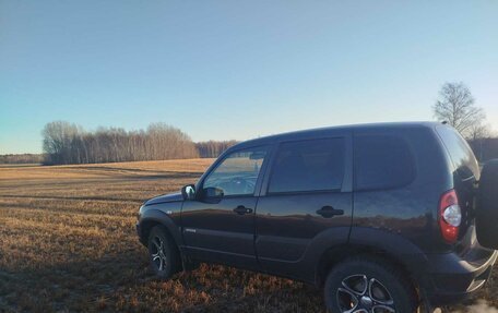 Chevrolet Niva I рестайлинг, 2016 год, 550 000 рублей, 11 фотография
