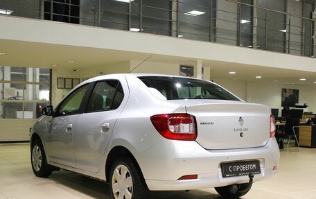 Renault Logan II, 2018 год, 785 000 рублей, 5 фотография