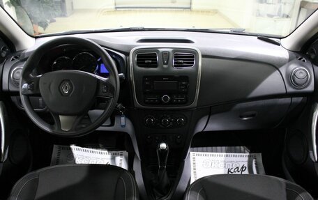 Renault Logan II, 2018 год, 785 000 рублей, 10 фотография