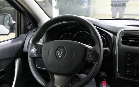 Renault Logan II, 2018 год, 785 000 рублей, 14 фотография