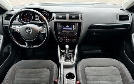 Volkswagen Jetta VI, 2017 год, 1 500 000 рублей, 12 фотография