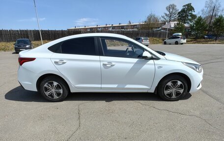 Hyundai Solaris II рестайлинг, 2019 год, 1 100 000 рублей, 5 фотография