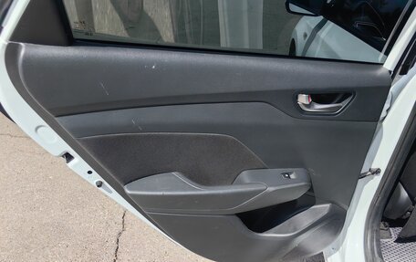 Hyundai Solaris II рестайлинг, 2019 год, 1 100 000 рублей, 10 фотография