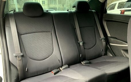 Hyundai Solaris II рестайлинг, 2012 год, 740 000 рублей, 10 фотография