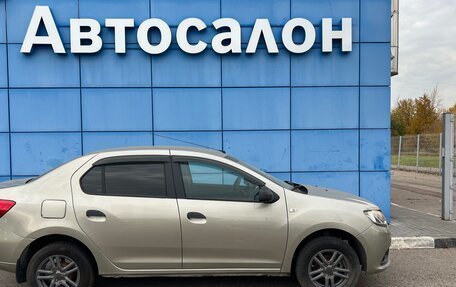 Renault Logan II, 2015 год, 680 000 рублей, 1 фотография