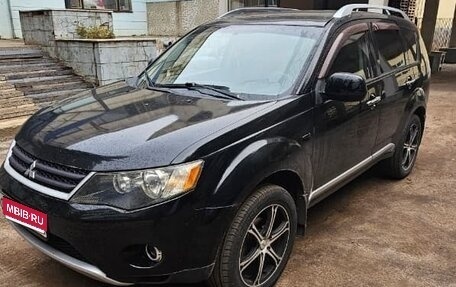 Mitsubishi Outlander III рестайлинг 3, 2008 год, 900 000 рублей, 1 фотография
