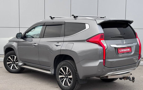 Mitsubishi Pajero Sport III рестайлинг, 2018 год, 3 150 000 рублей, 3 фотография