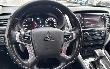 Mitsubishi Pajero Sport III рестайлинг, 2018 год, 3 150 000 рублей, 8 фотография