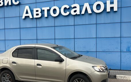 Renault Logan II, 2015 год, 680 000 рублей, 2 фотография