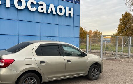 Renault Logan II, 2015 год, 680 000 рублей, 3 фотография