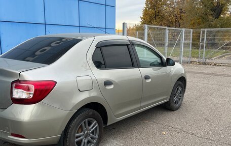Renault Logan II, 2015 год, 680 000 рублей, 4 фотография