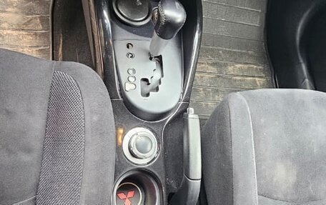 Mitsubishi Outlander III рестайлинг 3, 2008 год, 900 000 рублей, 9 фотография