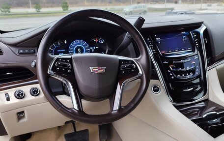 Cadillac Escalade IV, 2016 год, 4 500 000 рублей, 12 фотография