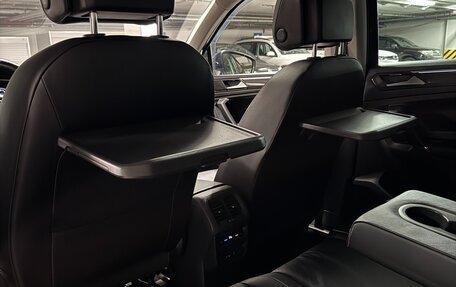 Volkswagen Tiguan II, 2018 год, 4 000 000 рублей, 6 фотография