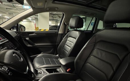 Volkswagen Tiguan II, 2018 год, 4 000 000 рублей, 8 фотография