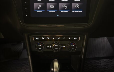 Volkswagen Tiguan II, 2018 год, 4 000 000 рублей, 20 фотография